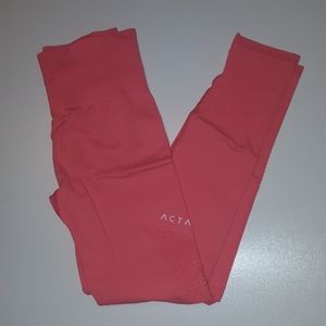 Acta perforated seamless leggings